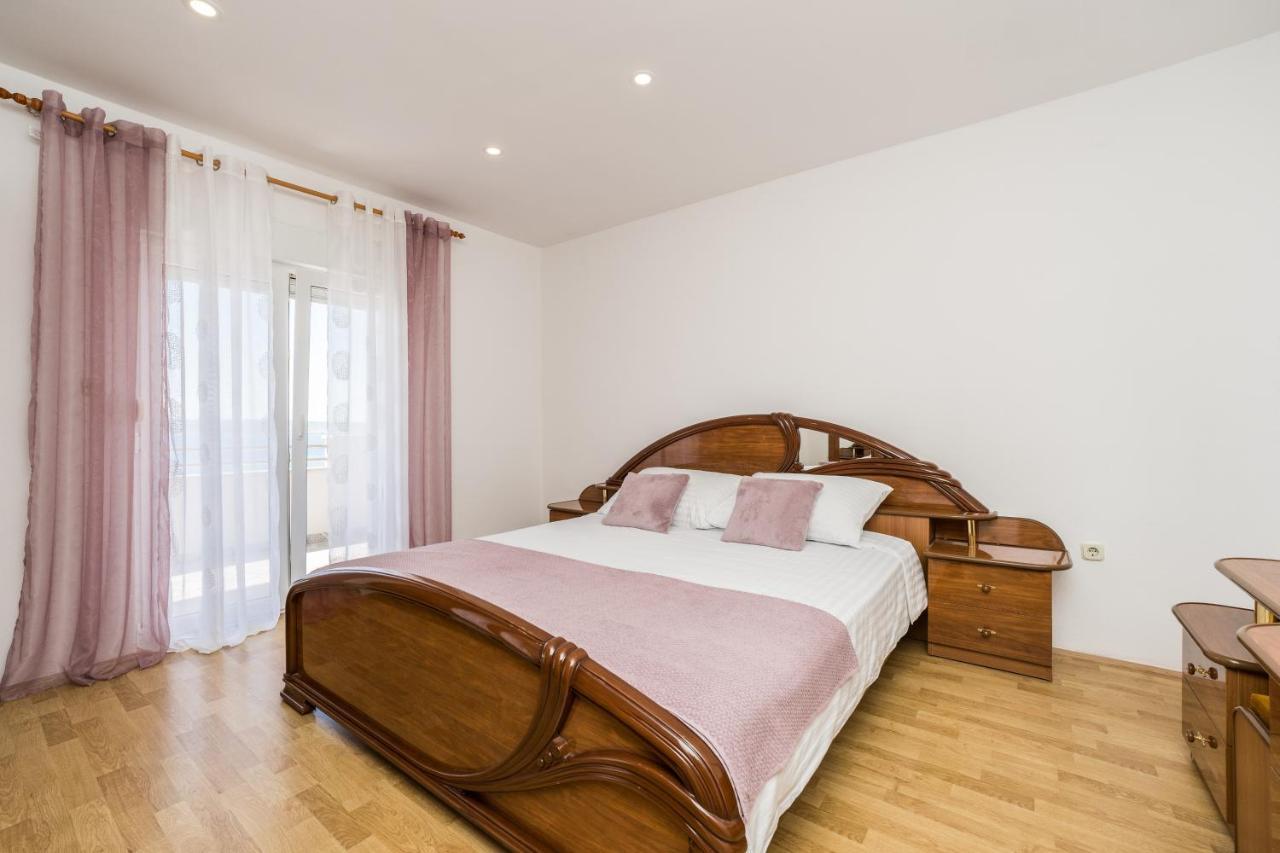 Apartmani Tomeri スタリグラード エクステリア 写真