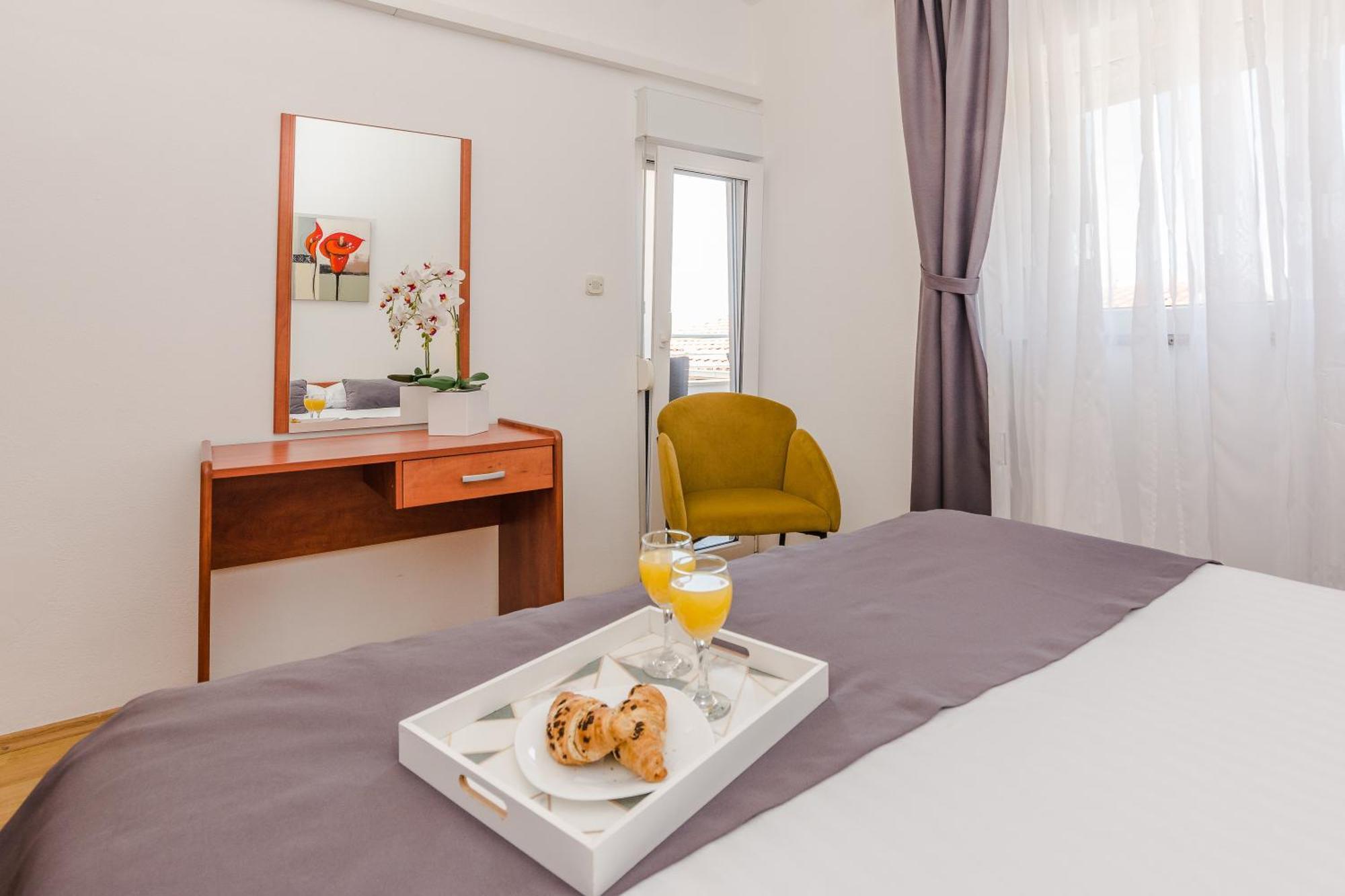 Apartmani Tomeri スタリグラード エクステリア 写真
