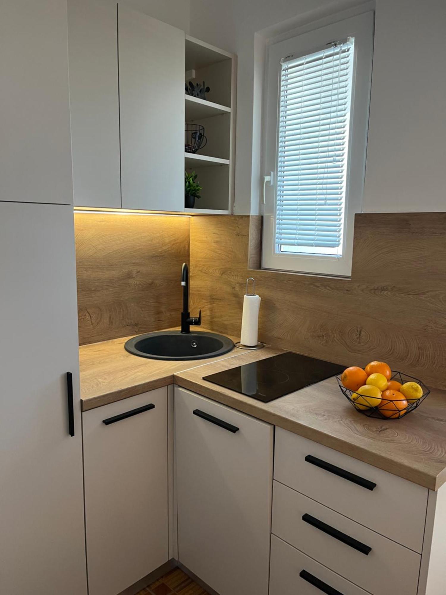 Apartmani Tomeri スタリグラード エクステリア 写真