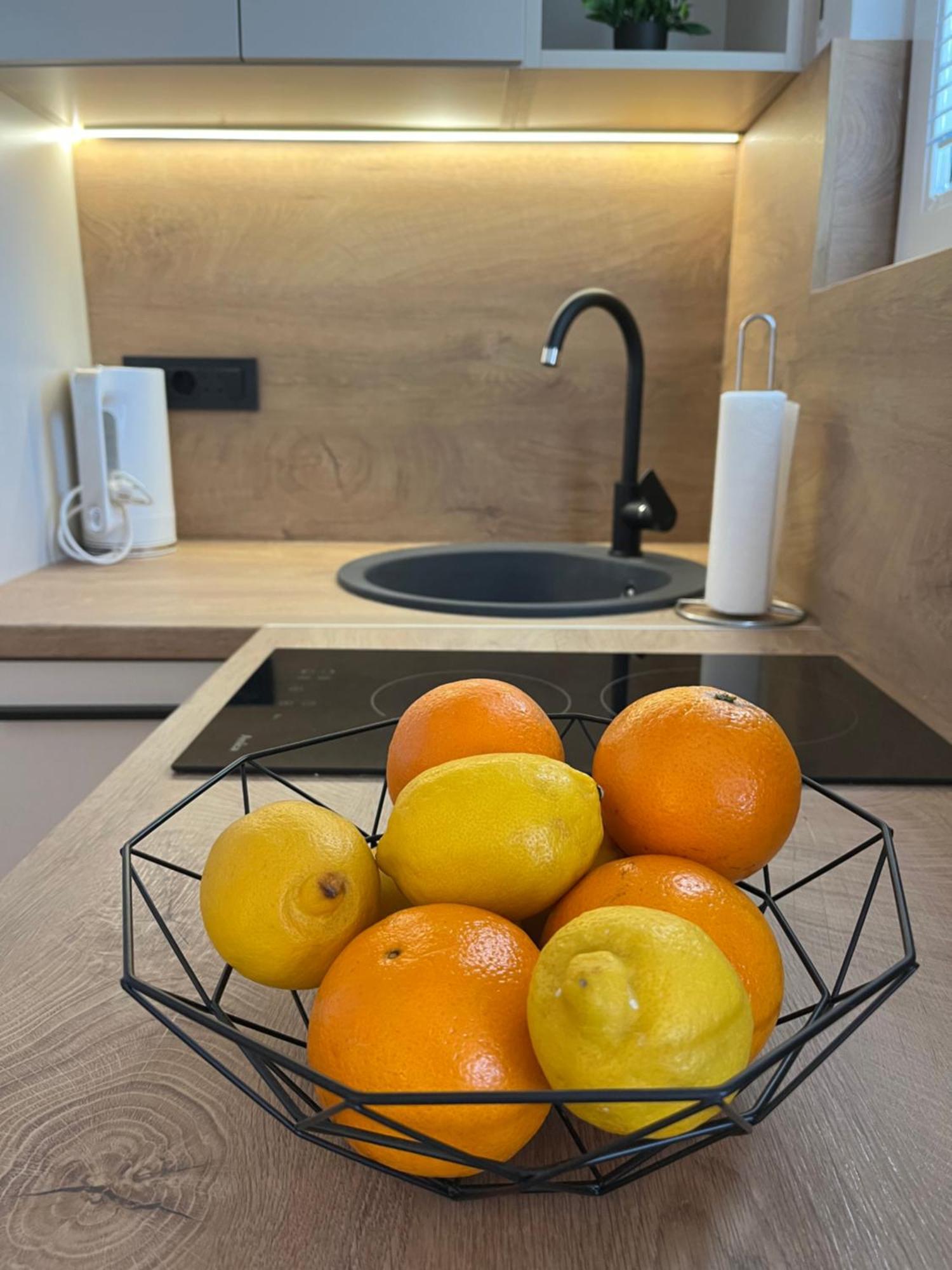 Apartmani Tomeri スタリグラード エクステリア 写真